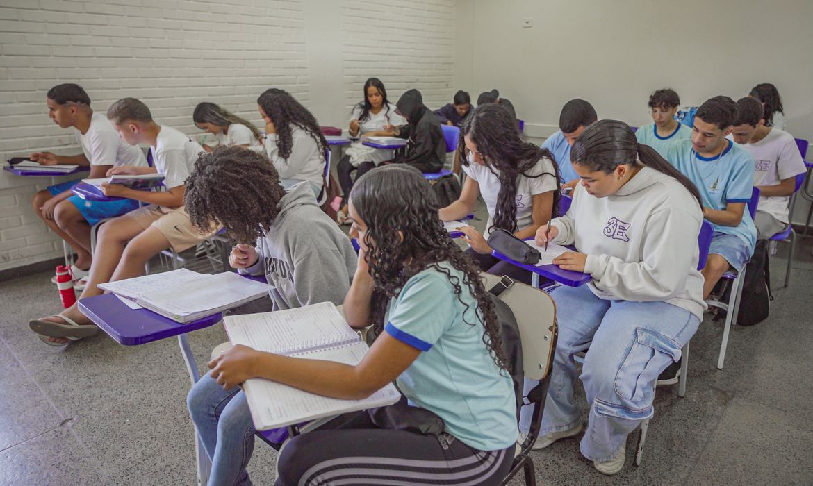 Diretores têm até sexta-feira para enviar dados do Censo Escolar 2026 ao Educacenso