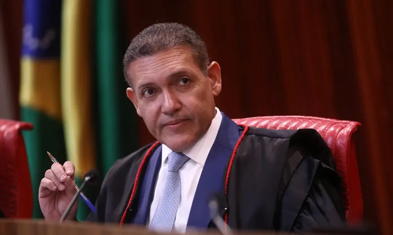 TSE convoca nova reunião com embaixadores para esclarecer integridade das urnas eletrônicas